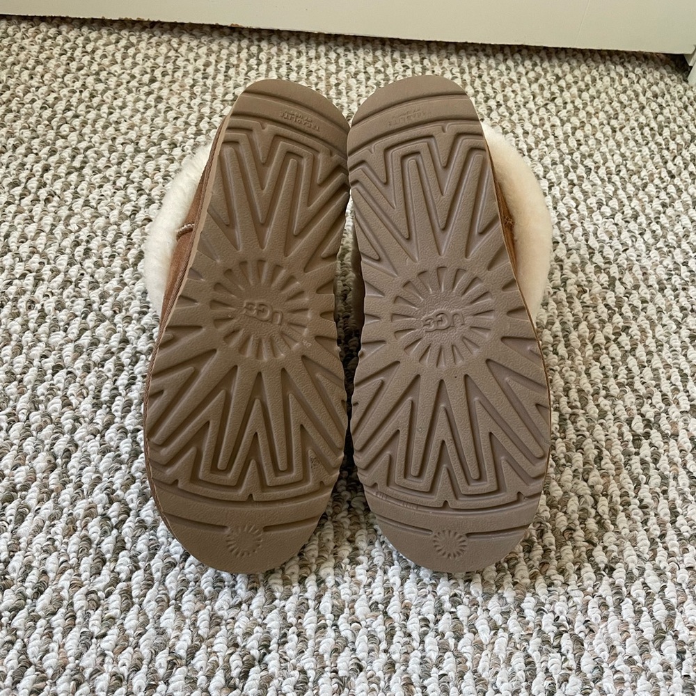 Ugg Mini Fluff - image 6